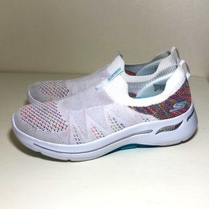 Sketchers Air-Cooled ArchFit Stretch. Size 8 US